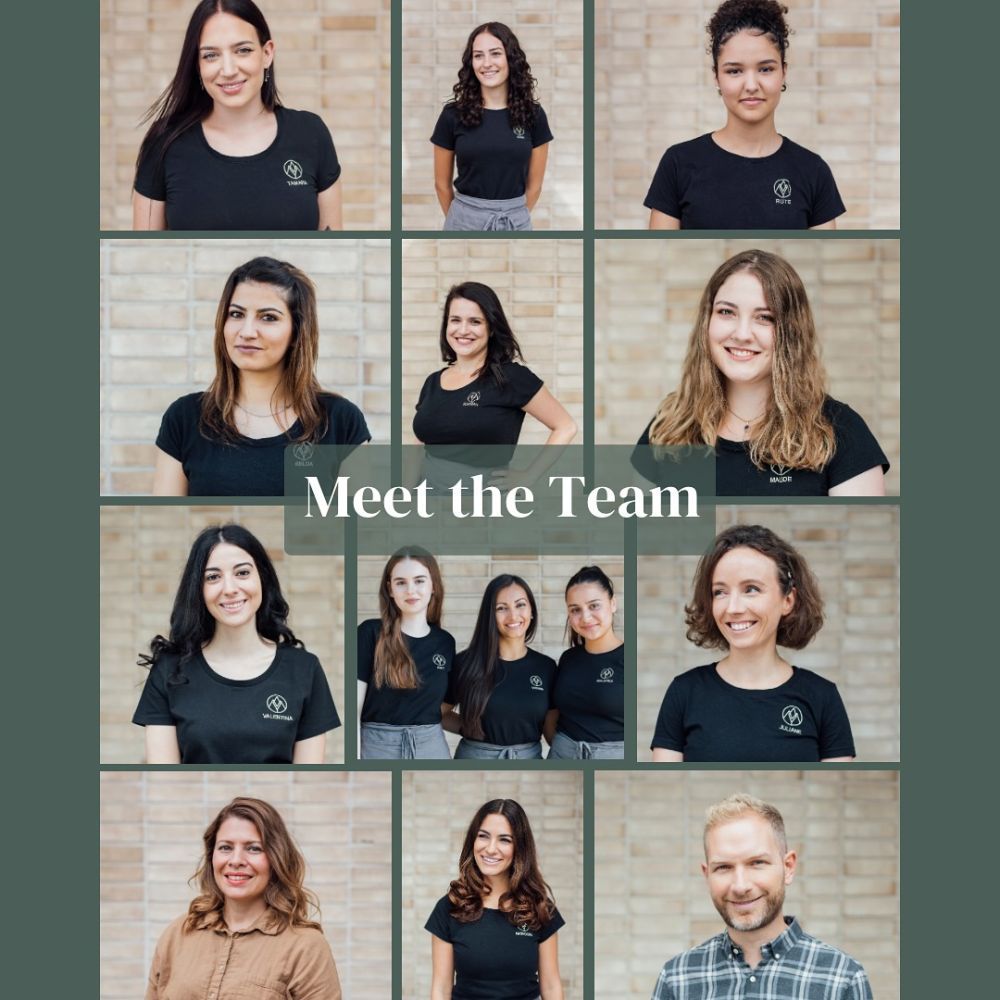 Unser AMAYA-Team – Schönheit & Wohlbefinden mit Herz ✨

Hinter jeder Behandlung steht ein Team aus erfahrenen, leidenschaftlichen Kosmetikerinnen, das sich mit viel Fachwissen und Feingefühl um euer Wohl kümmert. Ob Gesichtsbehandlungen, Massagen und viele weitere Beauty-Rituale – wir sind mit Herz und Leidenschaft für euch da!

Lernt unser Team kennen und erfahrt mehr über die Menschen, die AMAYA zu dem machen, was es ist. ❤️

Welches Treatment gönnt ihr euch als Nächstes? ✨

#teamwork #bestteamever #amayafamily #beautymitleidenschaft #wohlfühlmomente #myamayamoment #amayaaarau #kosmetikaarau #weloveaarau #welovelenzburg