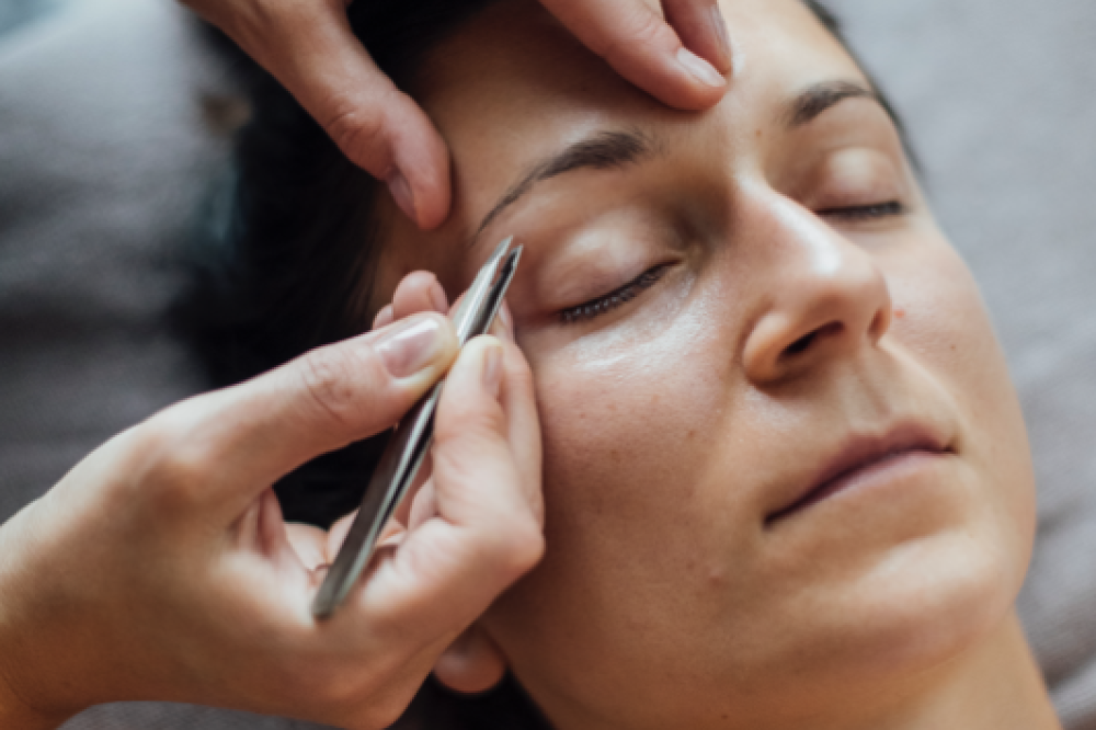 Brauen, Wimpern, Make up